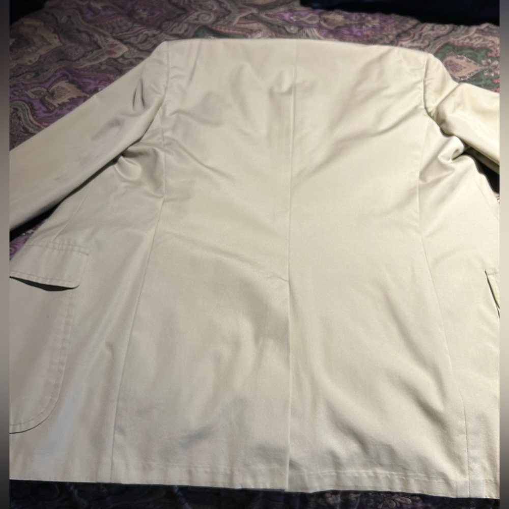 Brooks Brothers men’s Blazer Khaki color see photos description for measurements - Picture 10 of 11